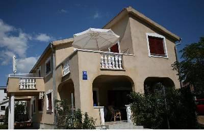 Apartamenty DUJMOVIĆ OTOK VIR Vir