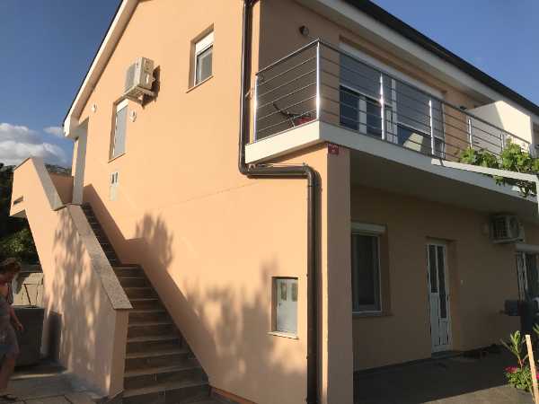 Apartamenty KUČA ZA ODMOR Seline